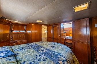 1989 OCEAN ALEXANDER 42 - photo 47