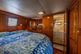 1989 OCEAN ALEXANDER 42 - photo 45