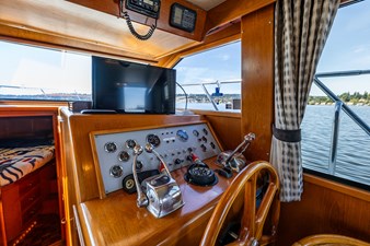 1989 OCEAN ALEXANDER 42 - photo 38