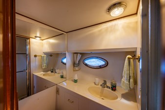 1989 OCEAN ALEXANDER 42 - photo 53