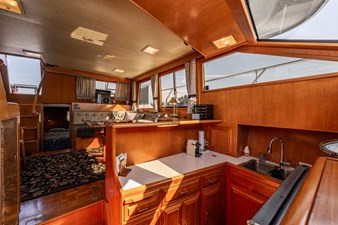 1989 OCEAN ALEXANDER 42 - photo 34