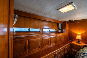 1989 OCEAN ALEXANDER 42 - photo 48