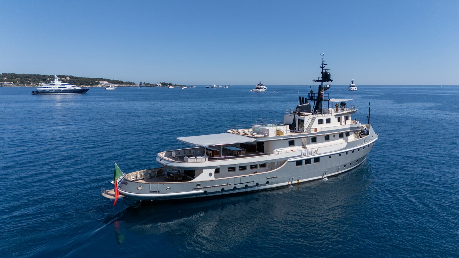 DADDY SHANE — 1967 · 145.01' · 6 Cabins · Pre-Owned