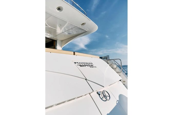 2010 MARQUIS YACHTS Marquis 720 