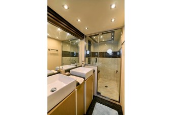 2010 MARQUIS YACHTS Marquis 720  - photo 20