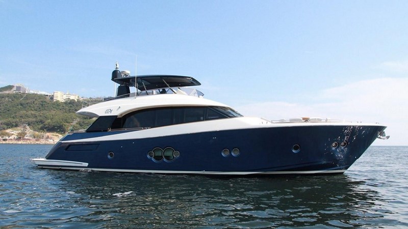 2012 MONTE CARLO YACHTS MCY 76 yacht for sale
