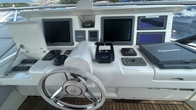 2012 MONTE CARLO YACHTS MCY 76 - photo 19