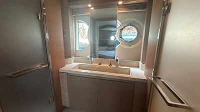 2012 MONTE CARLO YACHTS MCY 76 - photo 54