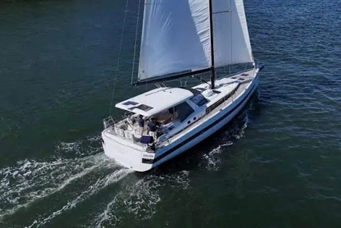 2021 BENETEAU Beneteau Oceanis Yacht 62