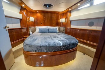 2004 AZIMUT YACHTS  - photo 18