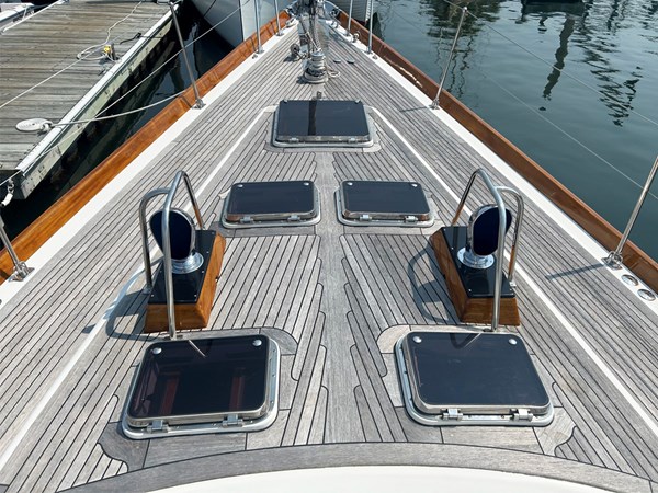 Little Harbor 60, BEAU GESTE, Foredeck