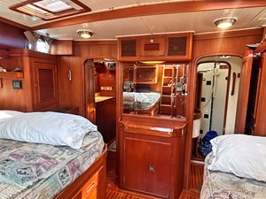 1994 LITTLE HARBOR 60 - photo 36