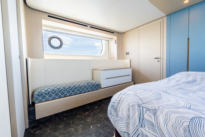 2023 AZIMUT YACHTS 68 Fly