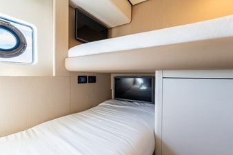2023 AZIMUT YACHTS 68 Fly - photo 9