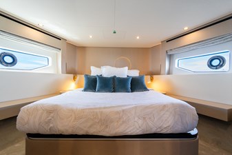 2023 AZIMUT YACHTS 68 Fly - photo 13