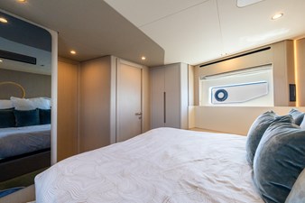 2023 AZIMUT YACHTS 68 Fly - photo 15