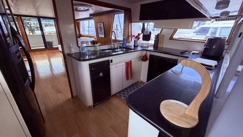 1990 VIKING 55 Motor Yacht