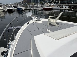 1990 VIKING 55 Motor Yacht - photo 22