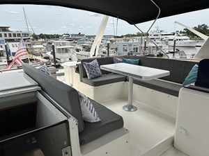 1990 VIKING 55 Motor Yacht - photo 26
