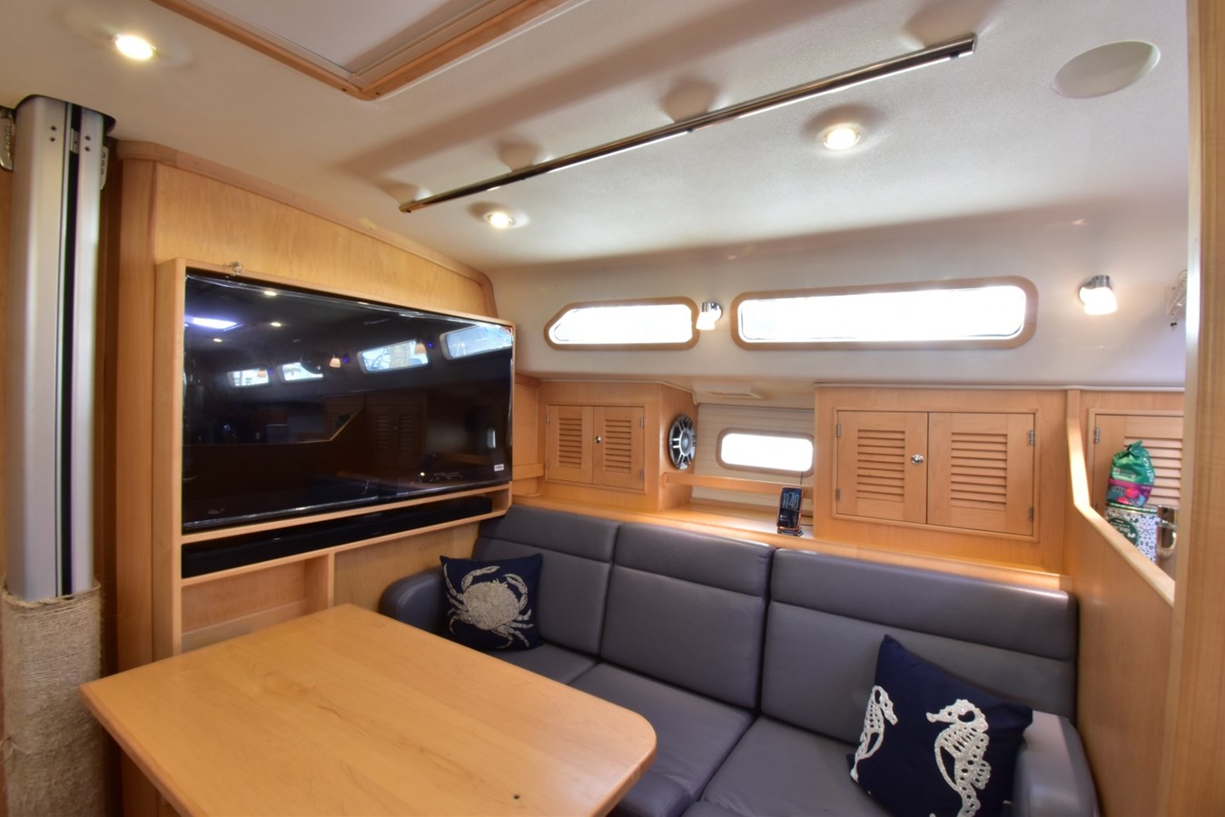 47' Island Packet 