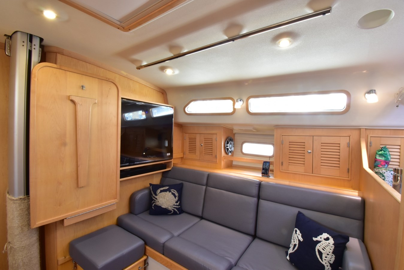 47' Island Packet 