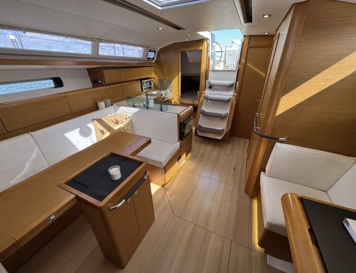 45' Jeanneau 
