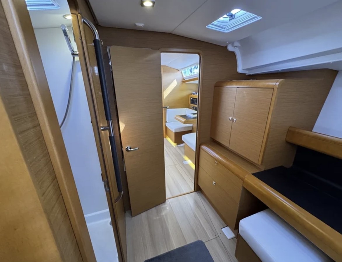 45' Jeanneau 