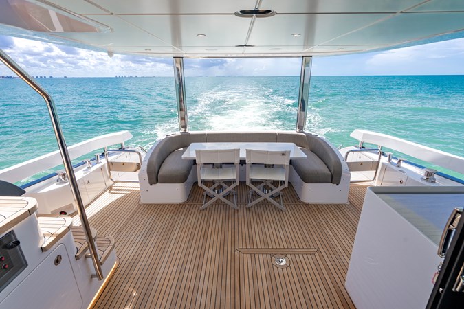 2025 AZIMUT YACHTS 78 Fly