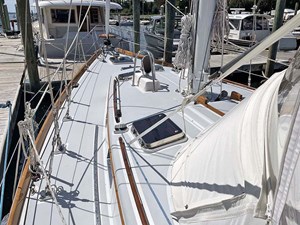 1990 LITTLE HARBOR 46 - photo 7