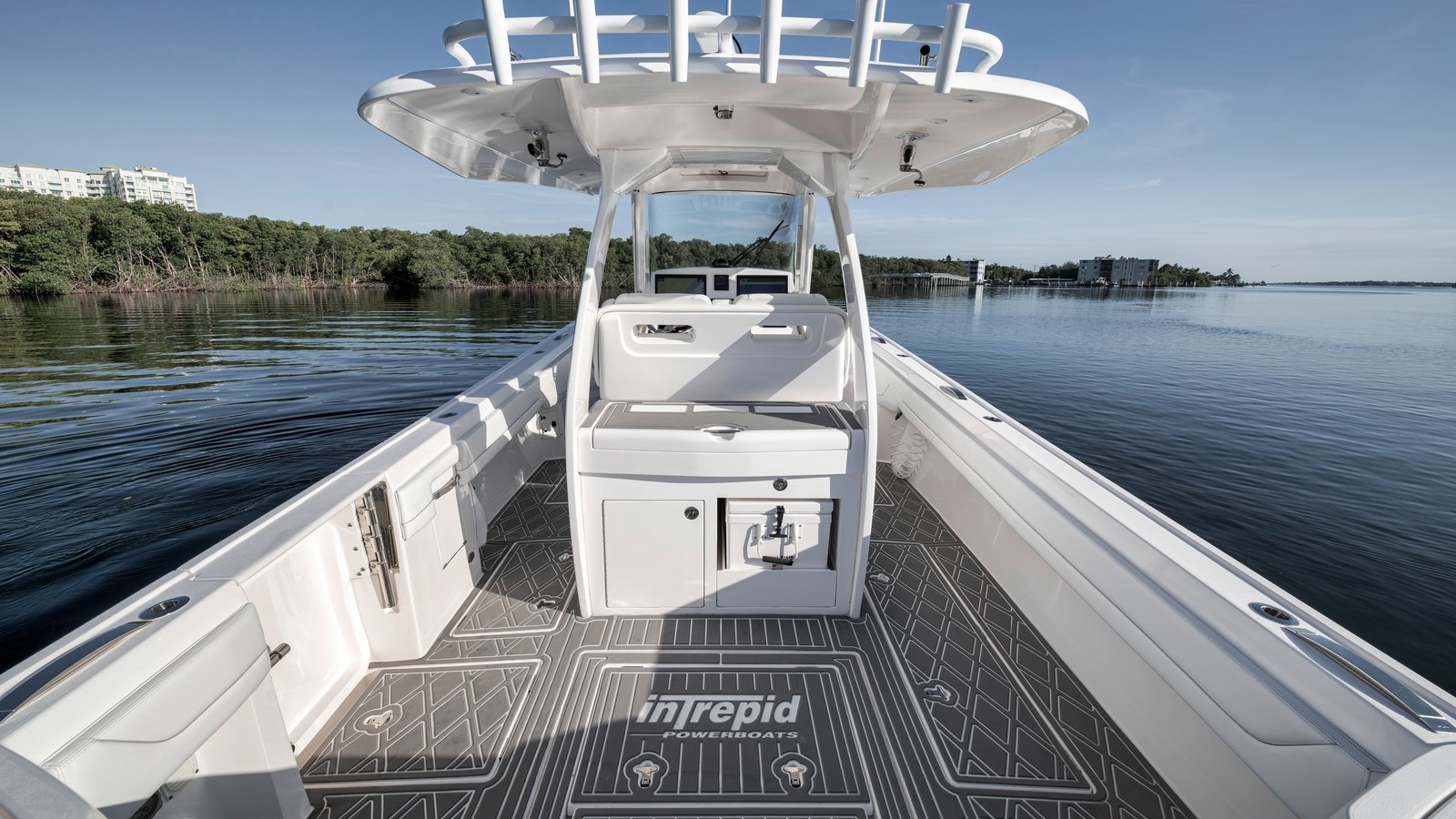 38' Intrepid