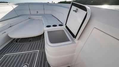 2022 INTREPID 375 Nomad SE - photo 13