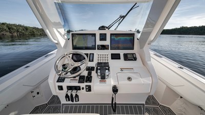 2022 INTREPID 375 Nomad SE - photo 17