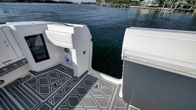 2022 INTREPID 375 Nomad SE - photo 27