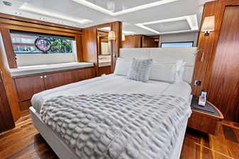 2019 SUNSEEKER 86 YACHT - photo 86