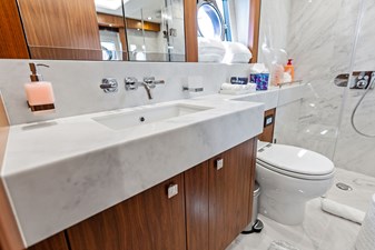 2019 SUNSEEKER 86 YACHT - photo 97