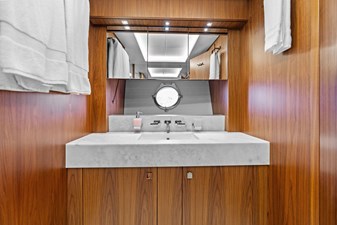 2019 SUNSEEKER 86 YACHT - photo 112