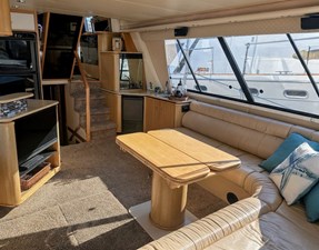 2001 BAYLINER 4788 Pilothouse - photo 3