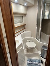 2001 BAYLINER 4788 Pilothouse - photo 8