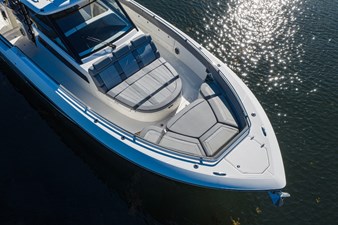 2024 BOSTON WHALER Outrage - photo 1