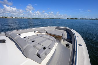 2024 BOSTON WHALER Outrage - photo 4