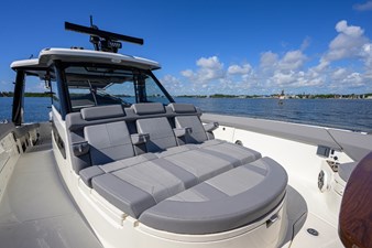 2024 BOSTON WHALER Outrage - photo 16