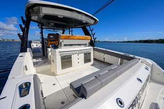 2024 BOSTON WHALER Outrage - photo 27