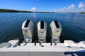 2024 BOSTON WHALER Outrage - photo 43