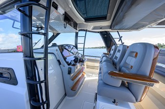 2024 BOSTON WHALER Outrage - photo 46