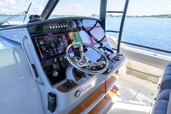 2024 BOSTON WHALER Outrage - photo 47