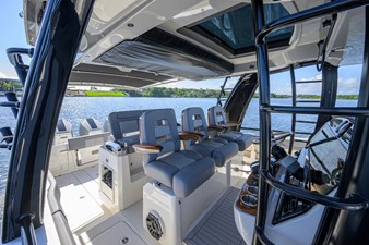 2024 BOSTON WHALER Outrage - photo 53