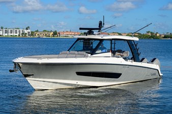 2024 BOSTON WHALER Outrage - photo 61