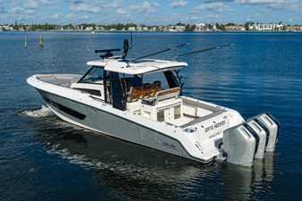 2024 BOSTON WHALER Outrage - photo 71