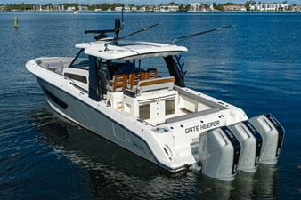 2024 BOSTON WHALER Outrage - photo 72