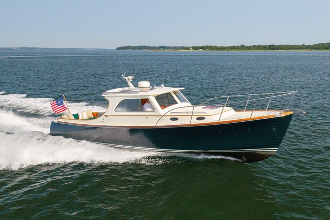2007 HINCKLEY 36 EP yacht for sale